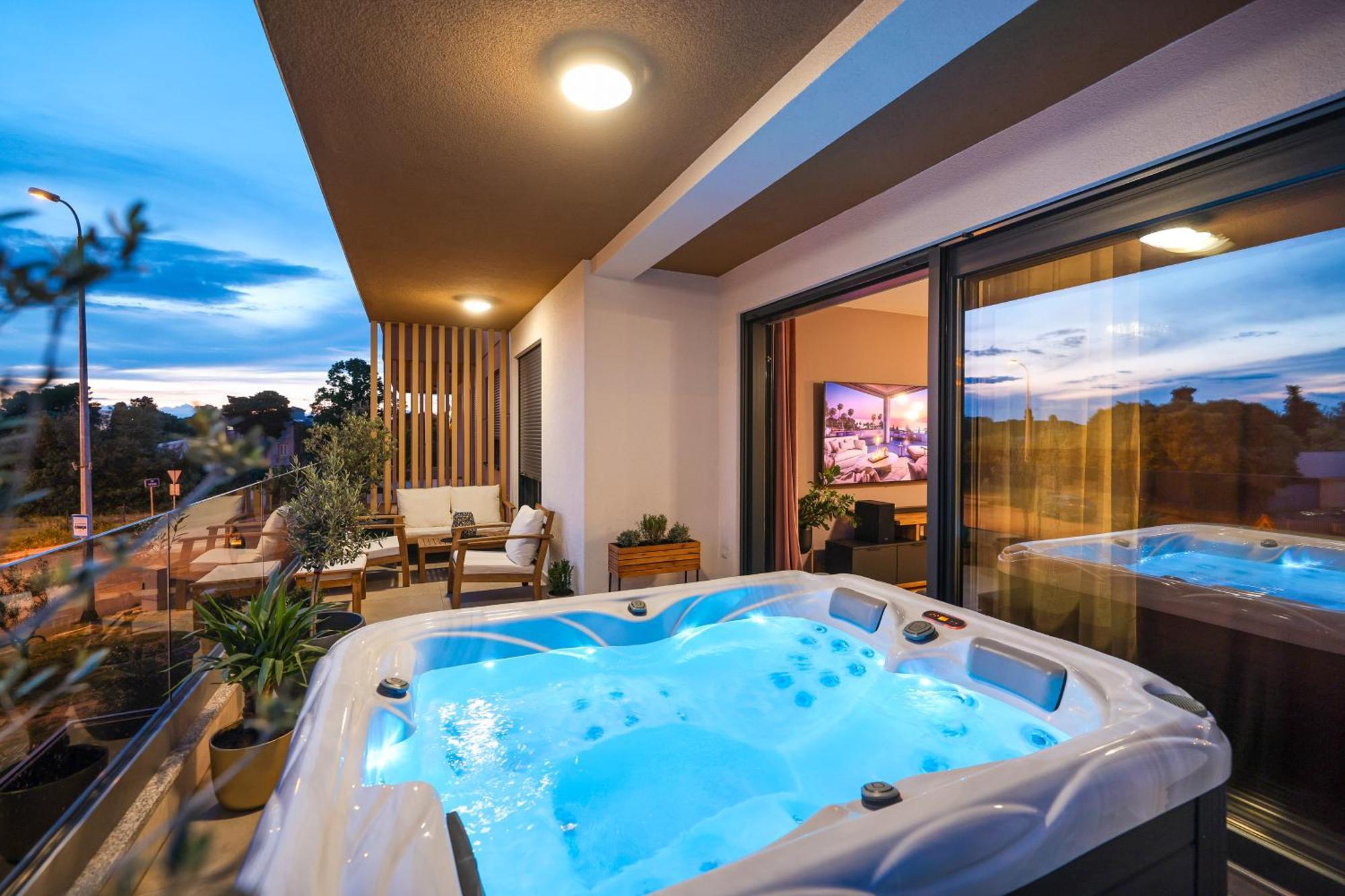 Luma Luxury Apartment With Jacuzzi Zadar Eksteriør billede
