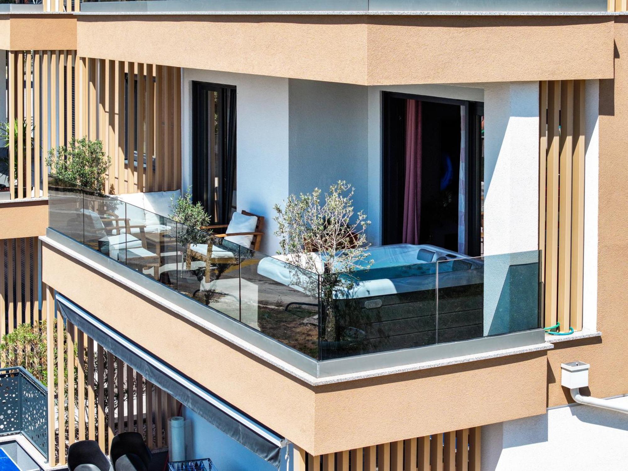 Luma Luxury Apartment With Jacuzzi Zadar Eksteriør billede