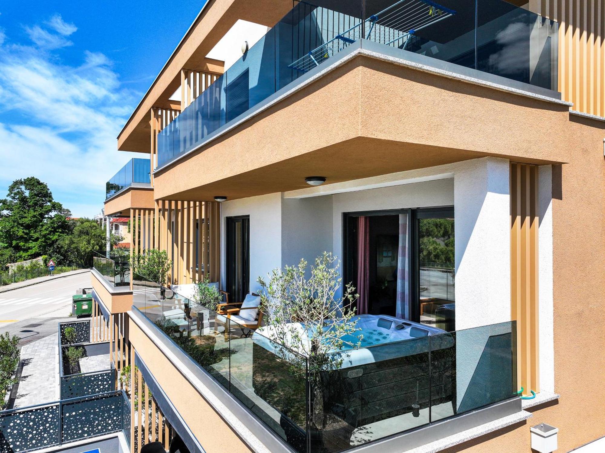 Luma Luxury Apartment With Jacuzzi Zadar Eksteriør billede